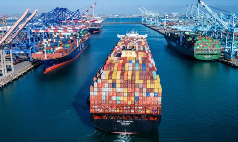 Los Angeles Port  will operate 24/7 to ease cargo backlog